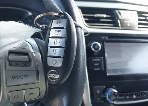 2018 Nissan Altima 2.5 Sv z USA, uszkodzony, nr VIN 1N4AL3AP4JC232387